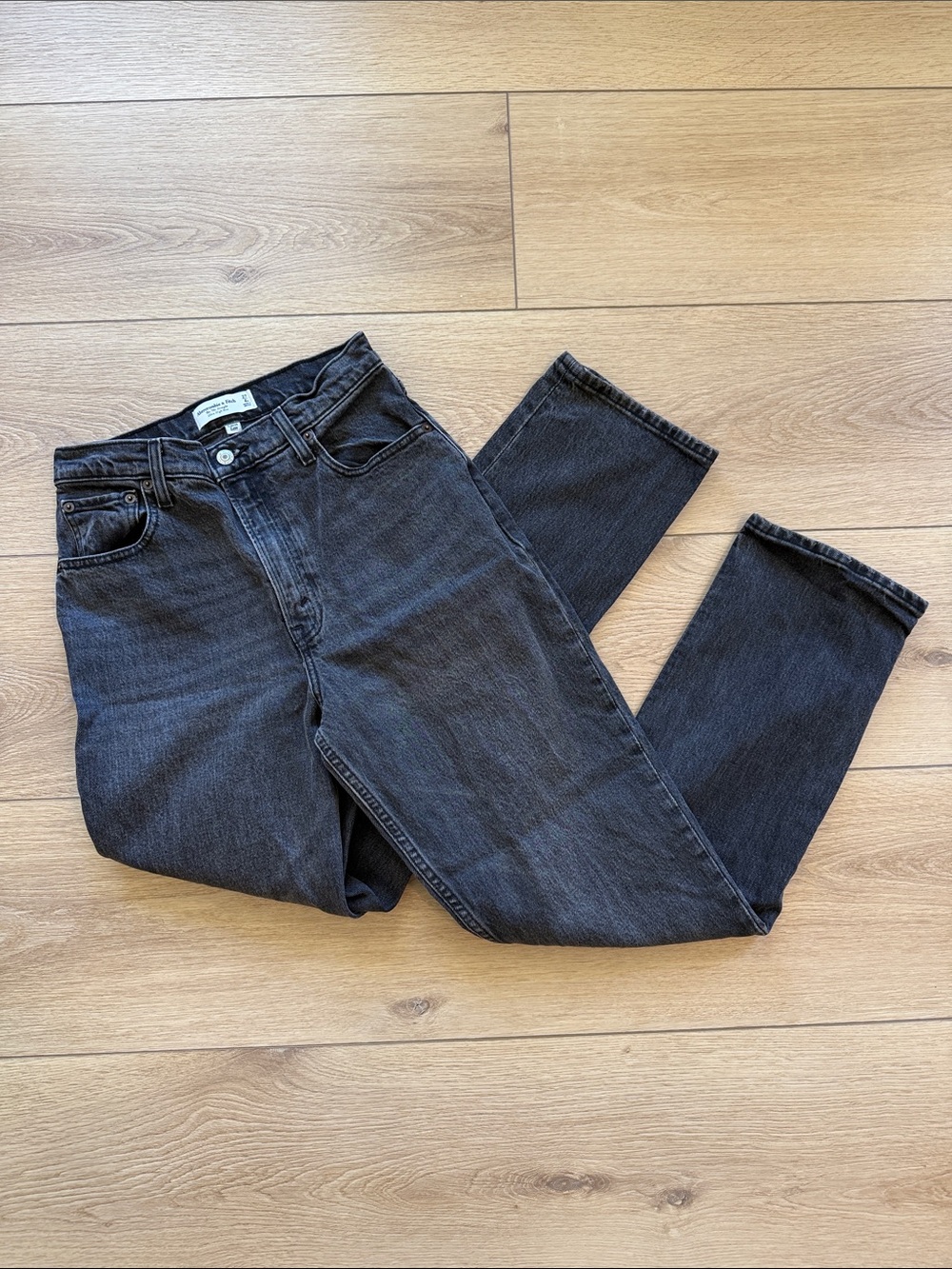 Abercrombie & Fitch Curve Love The 90s Straight Jean Ultra High Rise size 27